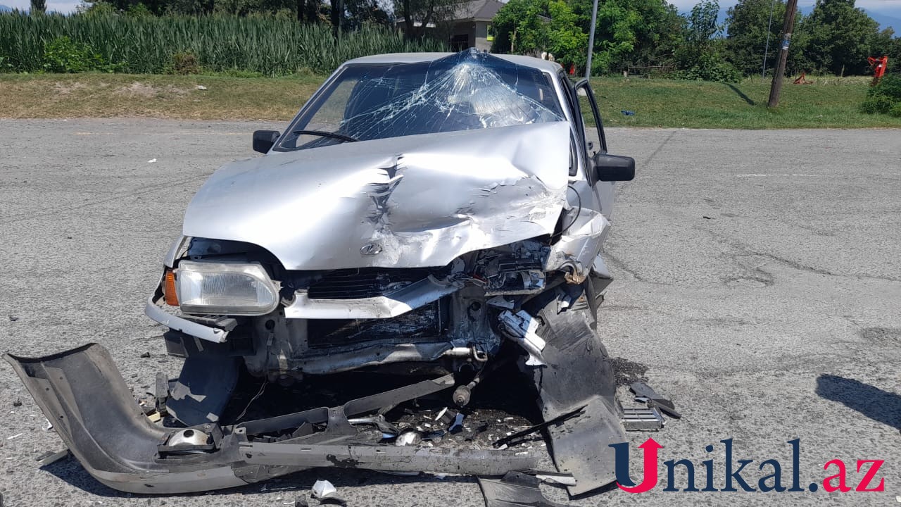 Qaxda qəza olub, yaralılar var - FOTOLAR (YENİLƏNİB)